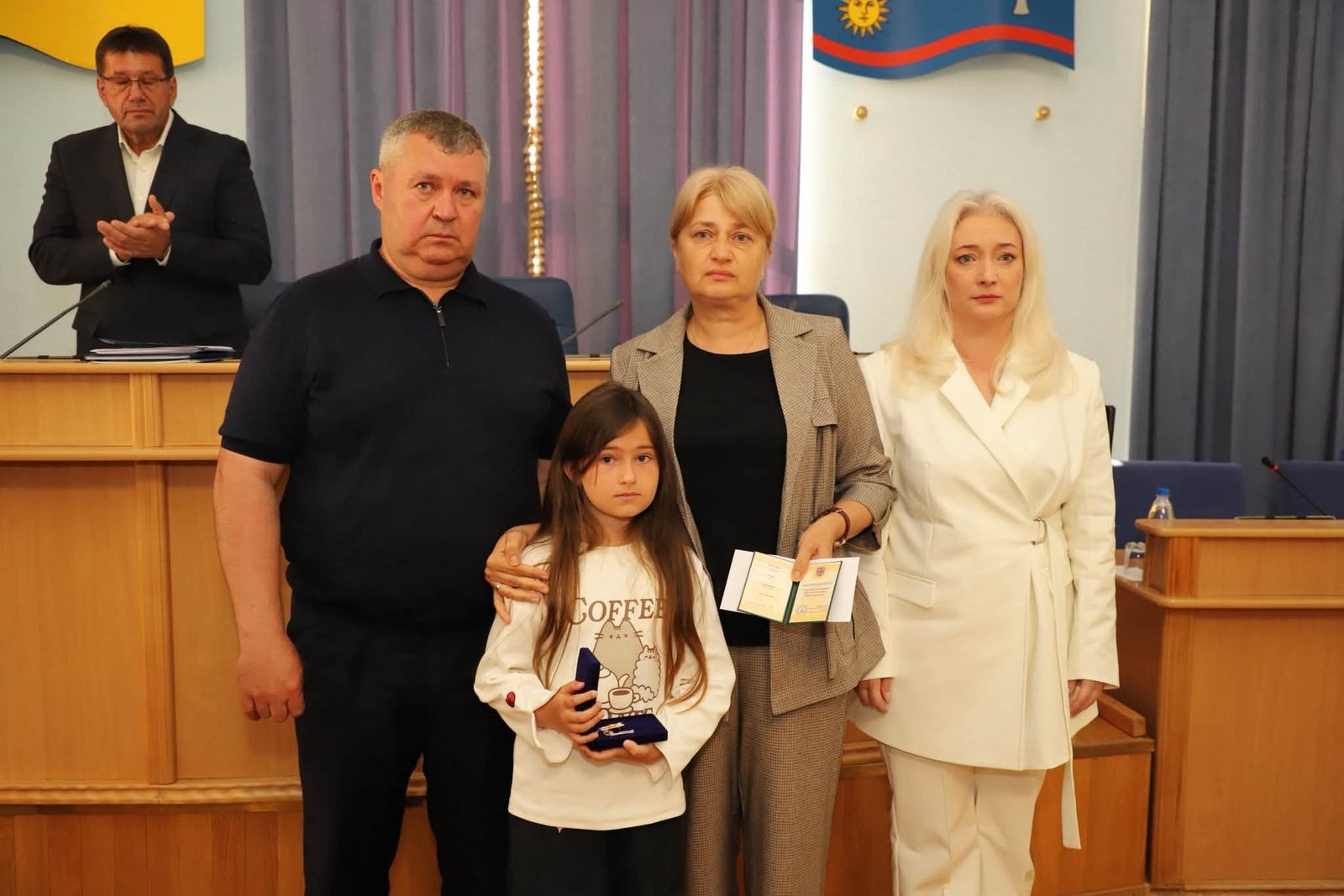 Герої, військові та волонтери: 18 жителів Вінниччини нагородили почесною відзнакою «За...