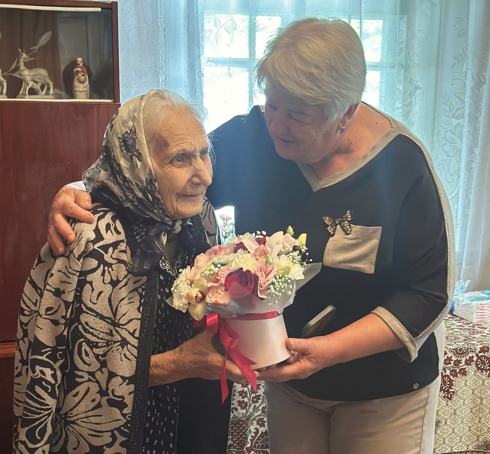 90-річний ювілей відзначила жителька Северинівки Олена Скапровська