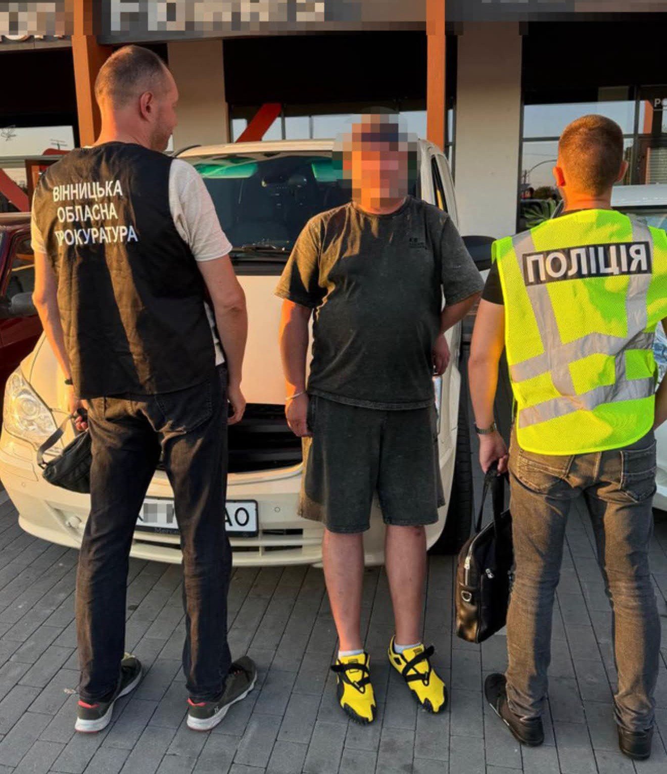 У Вінниці затримали киянина, який за $8000 обіцяв допомогти незаконно перетнути...