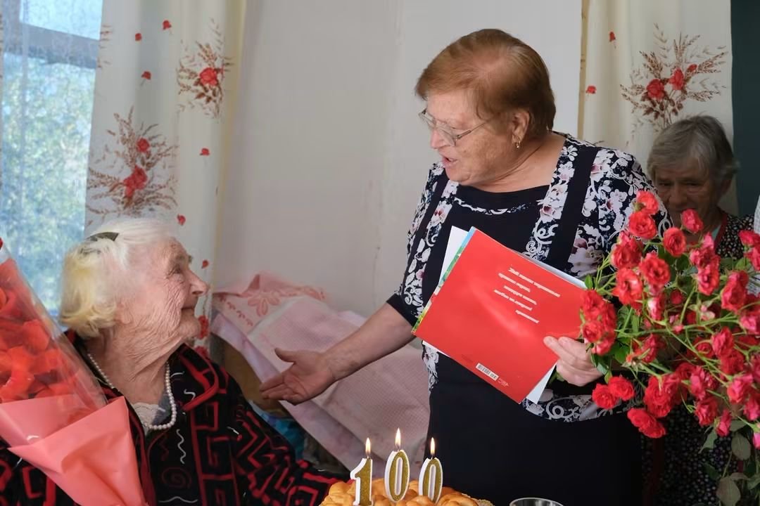 У Липовецькій громаді мешканка відзначила 101-й день народження