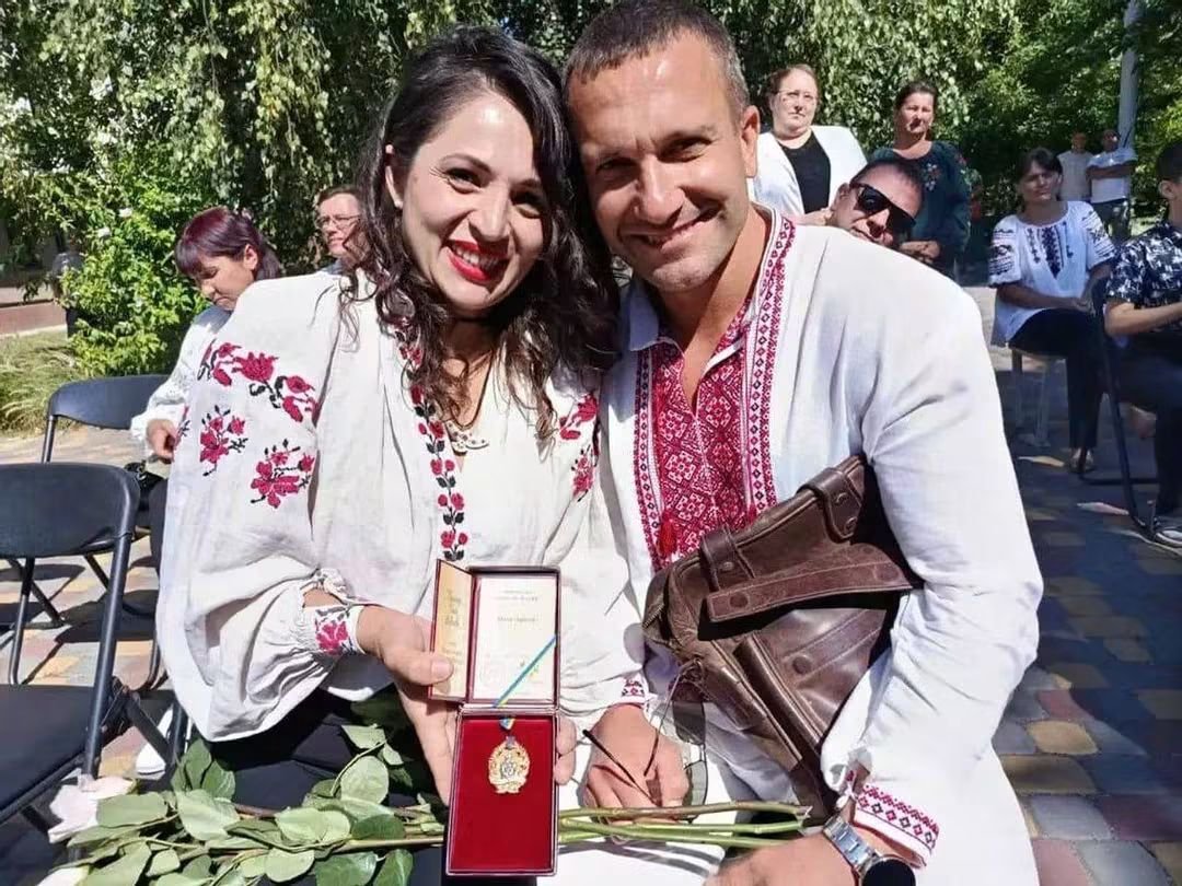 Виховують 10 дітей: дружина міграційника з Вінниччини отримала звання «Мати-героїня»