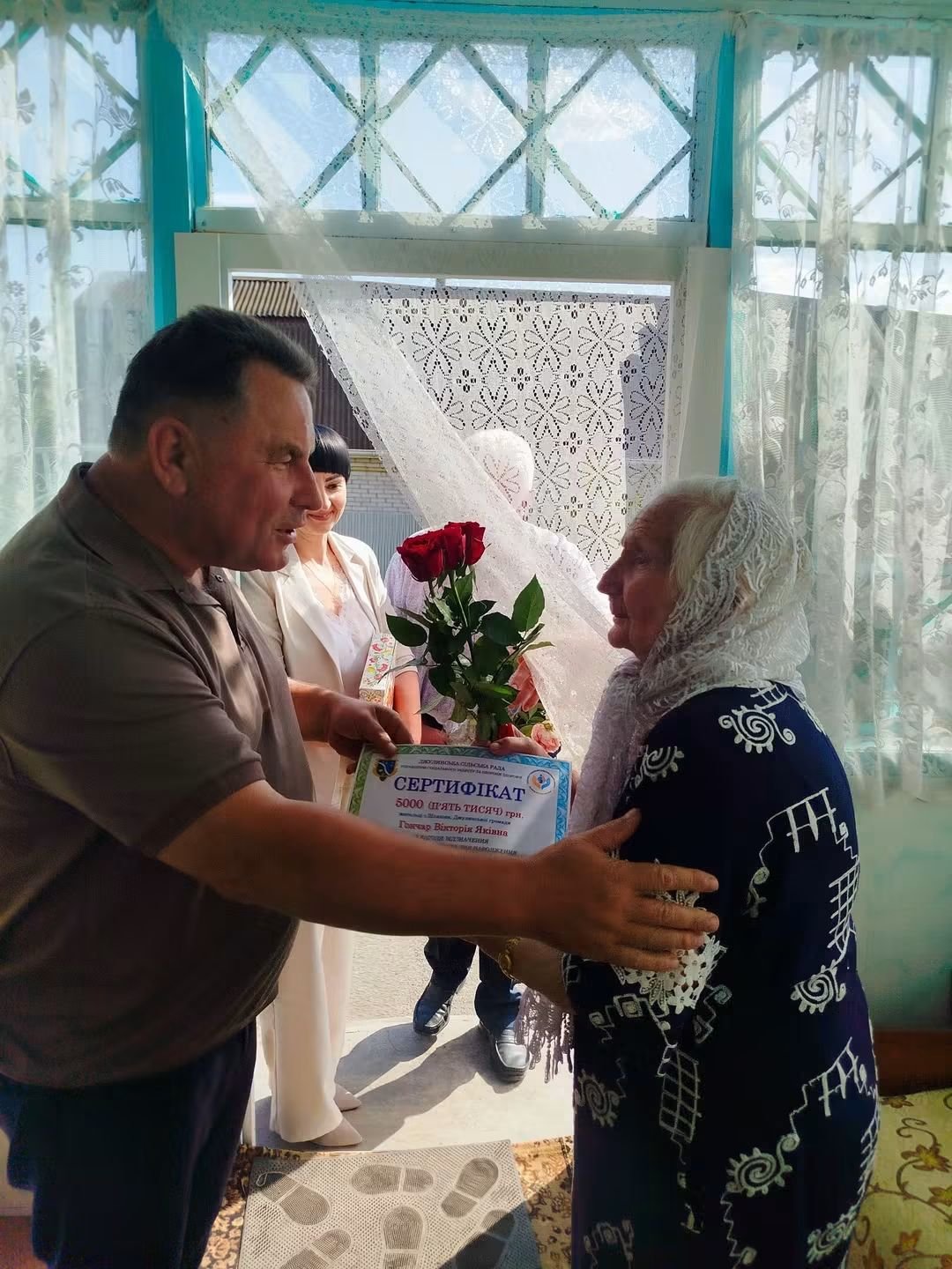 40 років навчала дітей: на Вінниччині 90-річний ювілей відзначила Вікторія Гончар