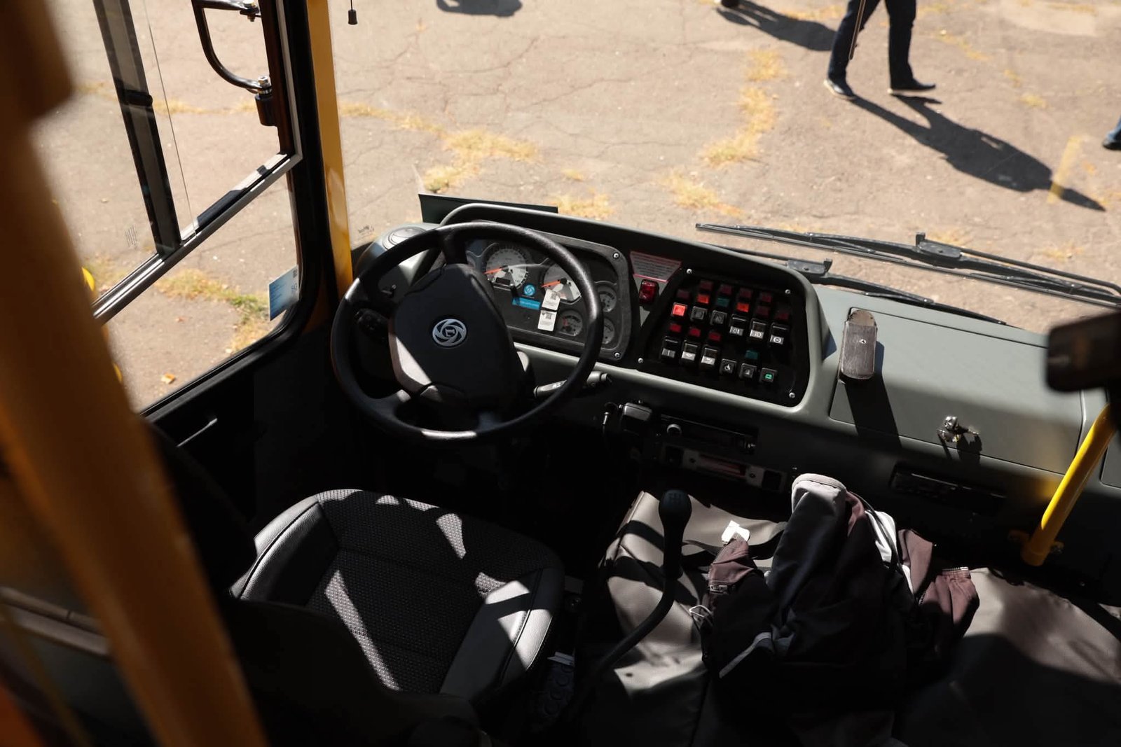 Ще чотири інклюзивні шкільні автобуси передали громадам Вінниччини