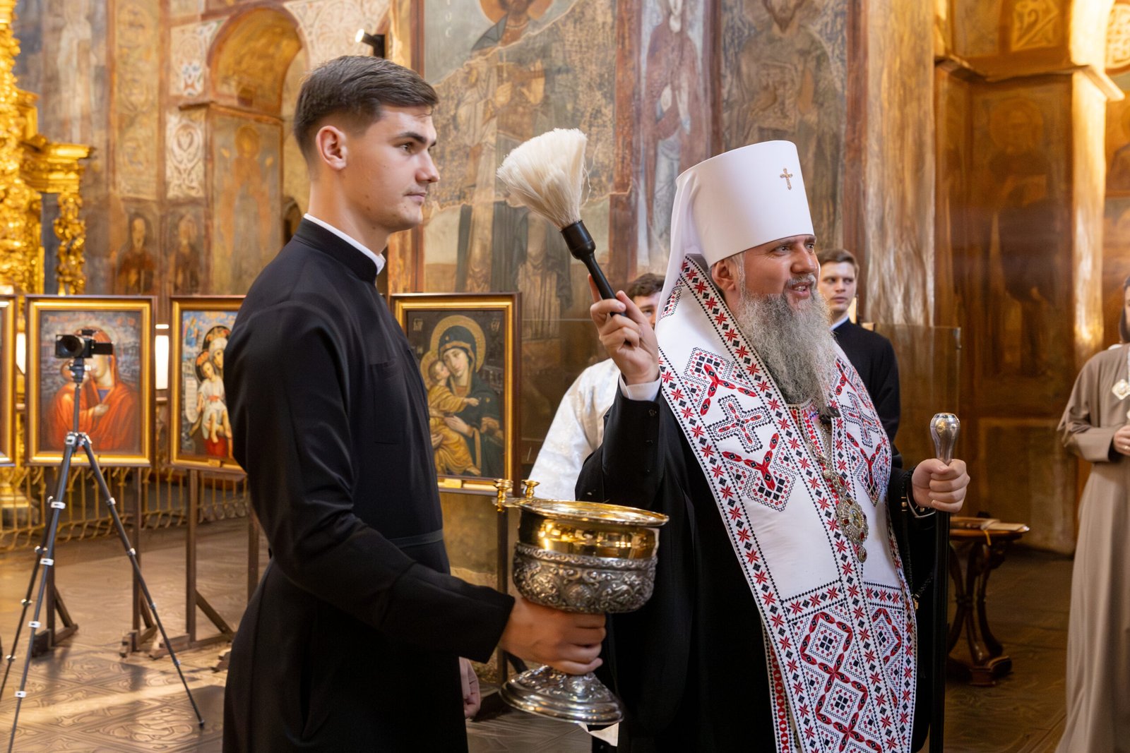 Вінничани започаткували міжнародний проєкт духовної дипломатії України під духовним проводом Митрополита Епіфанія