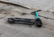 У Вінниці електросамокат збив дворічну дитину: поліція встановила 15-річну керманичку