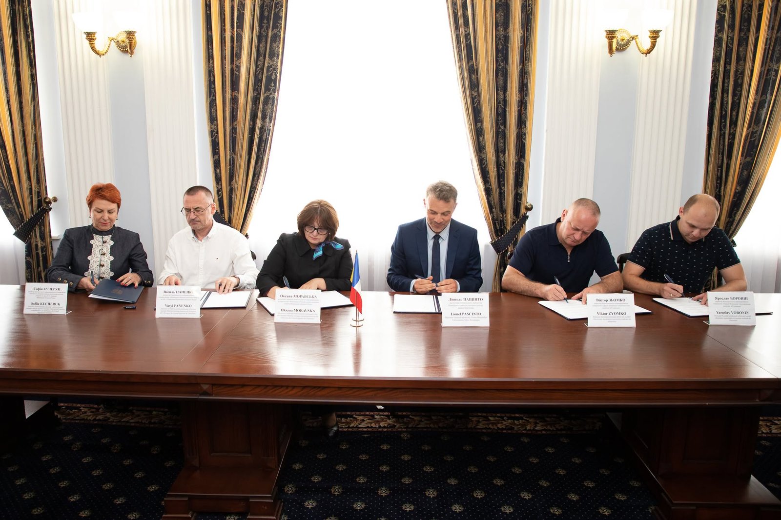 Вінницькі лікарі стажуватимуться у Франції: область започаткувала нове партнерство