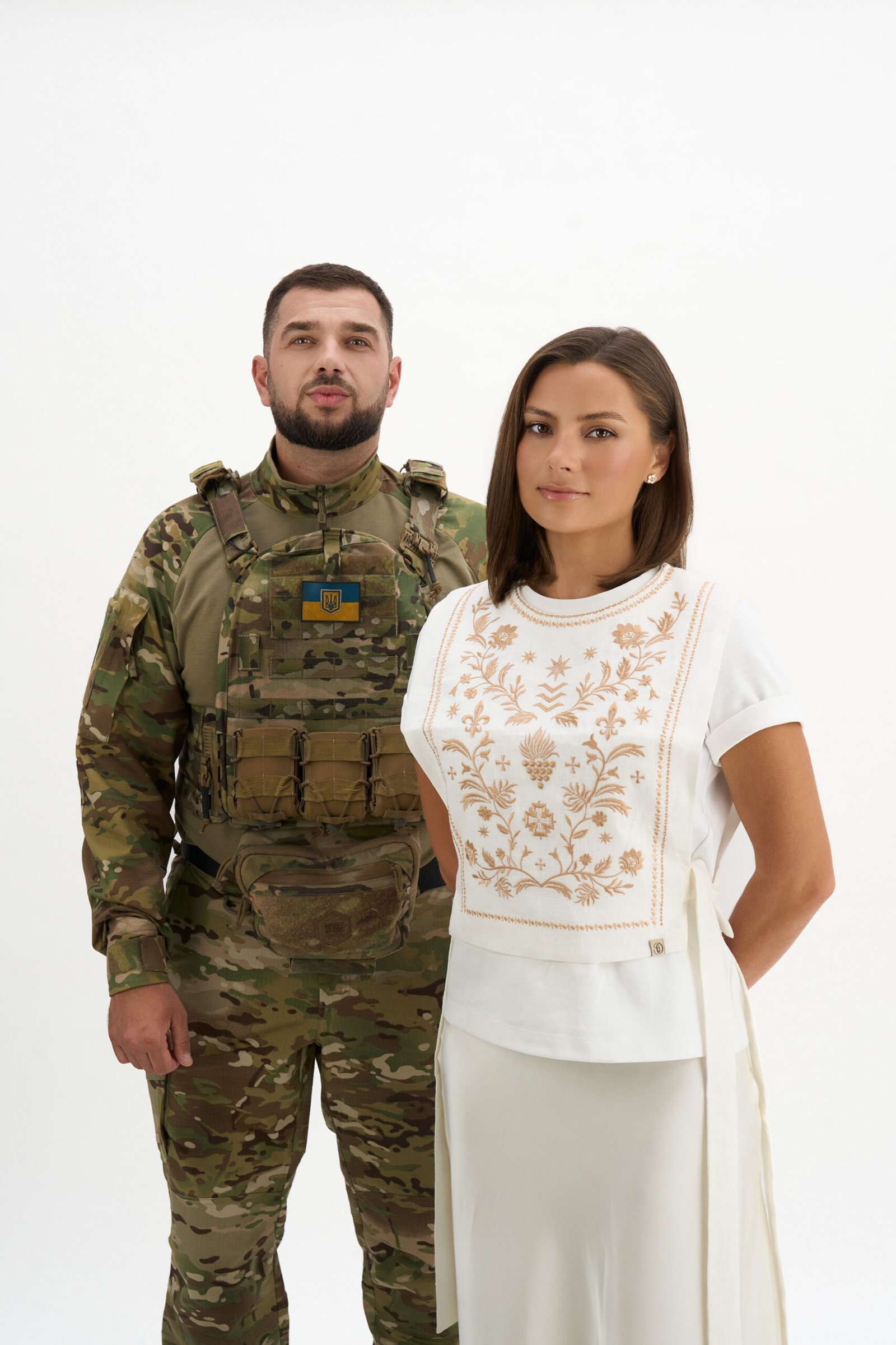Від шевронів до кептаря: МХП та Gaptuvalnya створили благодійну колекцію на...