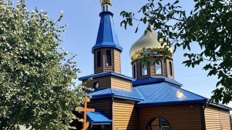 У Джурині митрополит УПЦ МП освятив престіл у новозбудованому храмі для...