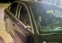 У Вінниці Audi наїхав на 62-річну пішохідку: жінку госпіталізували