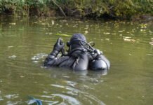 У Вінниці водолази виявляють та блокують підводні труби з нечистотами у каскаді ставу Поділля