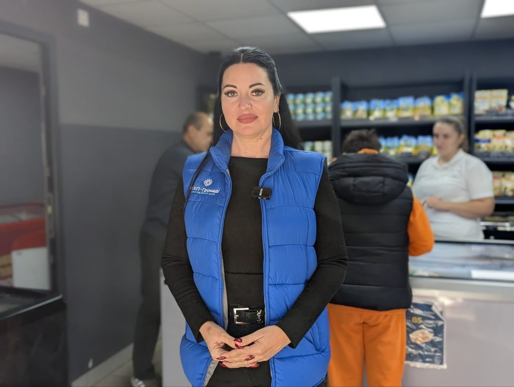 У Вінниці покупцям соціального магазину безкоштовно роздали 2 тисячі продуктових наборів