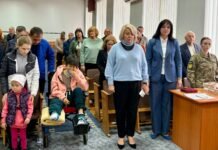 На Вінниччині родинам загиблих захисників передали державні нагороди посмертно