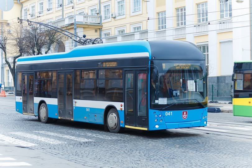 Громадський транспорт Вінниці працюватиме довше: змінили графіки через скорочення комендантської години