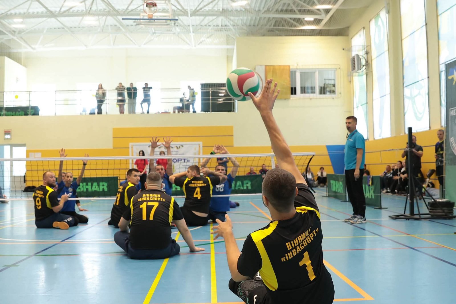 Ветерани з Вінниччини вибороли бронзу чемпіонату України з волейболу сидячи
