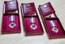 На Вінниччині родинам трьох загиблих захисників вручили посмертні ордени