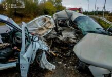 У селі на Вінниччині зіткнулися ВАЗ і Renault: водій загинув