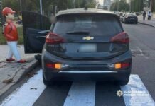 У Вінниці автомобіль збив 9-річну велосипедистку на нерегульованому переході