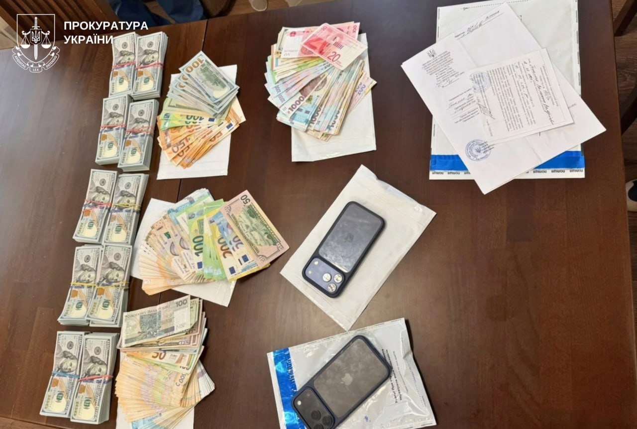 За $8000 посадовці ТЦК знімали ухилянтів із розшуку в системі «Оберіг»